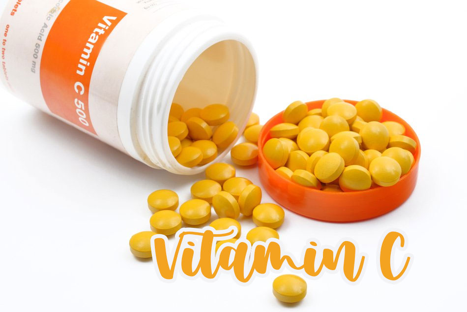 Uống vitamin C trị thâm mụn